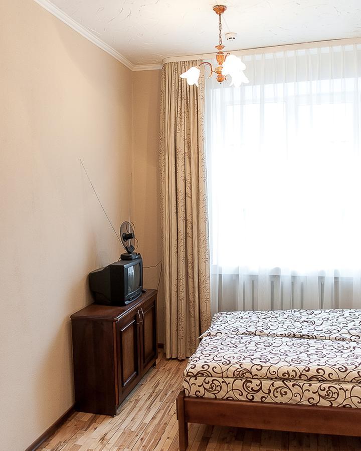 Hostel Druzi Lutsʼk Εξωτερικό φωτογραφία
