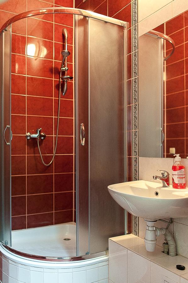 Hostel Druzi Lutsʼk Εξωτερικό φωτογραφία